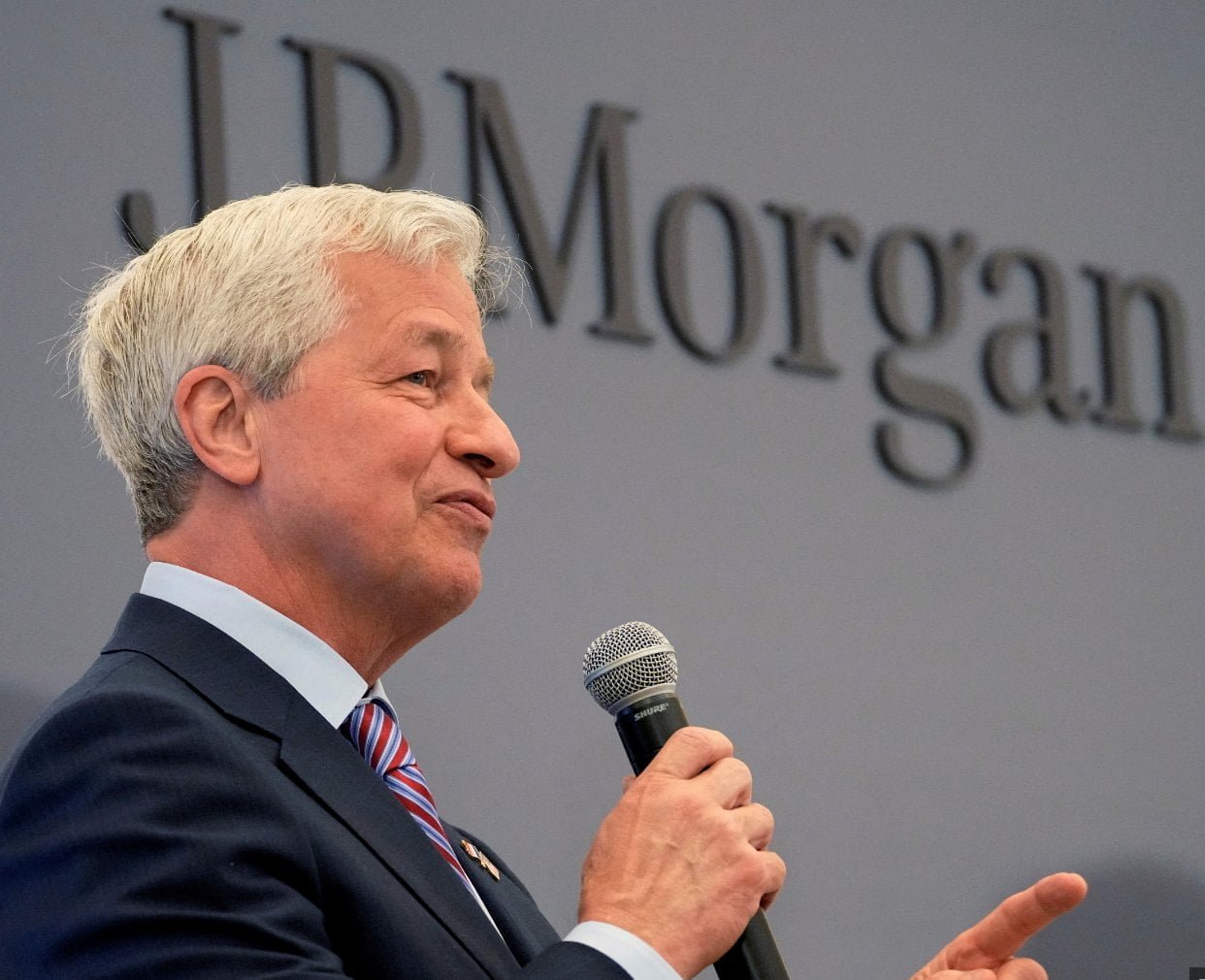 JPMorgan Chase Acquires First Republic Bank After U.S. Government Takeover