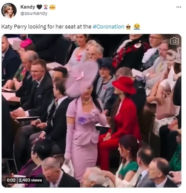 Kate Perry Left Fans In Hysterics As She Wandered In Search Of Her Seat At Coronation