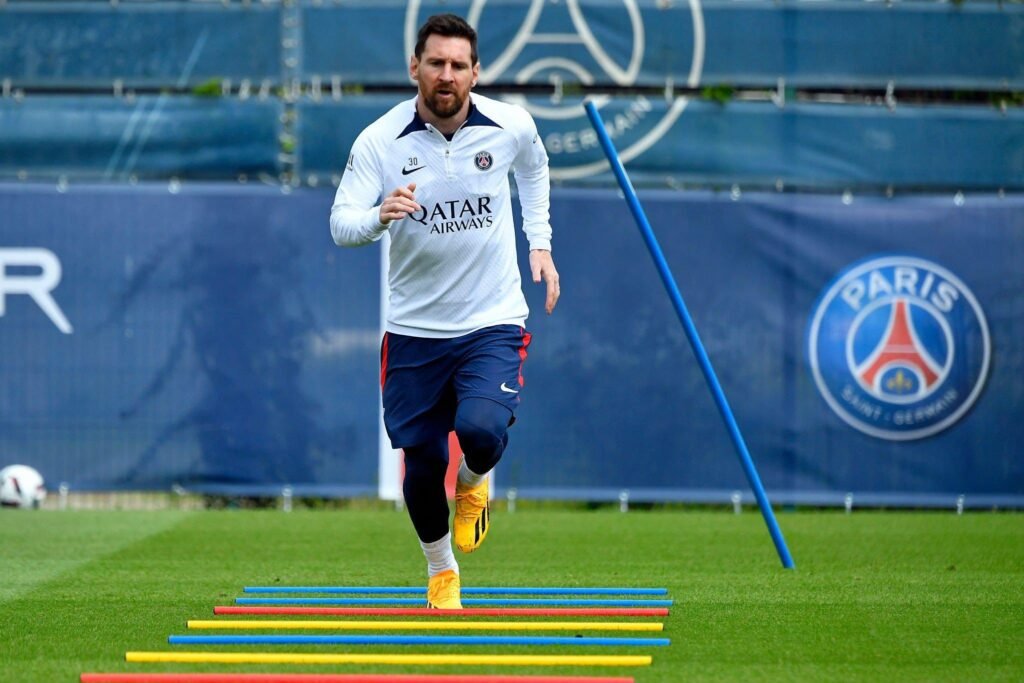 Lionel Messi Yet Again Faces Boos From PSG Fans Upon Suspension Comeback
