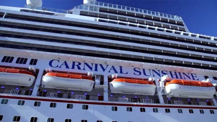 Passengers Terrified As Large Waves Pounded The Carnival Sunshine Cruise Ship